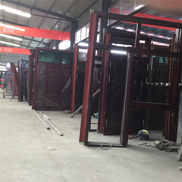 二台利雅路2吨燃气燃烧机用于烤漆房使用现场